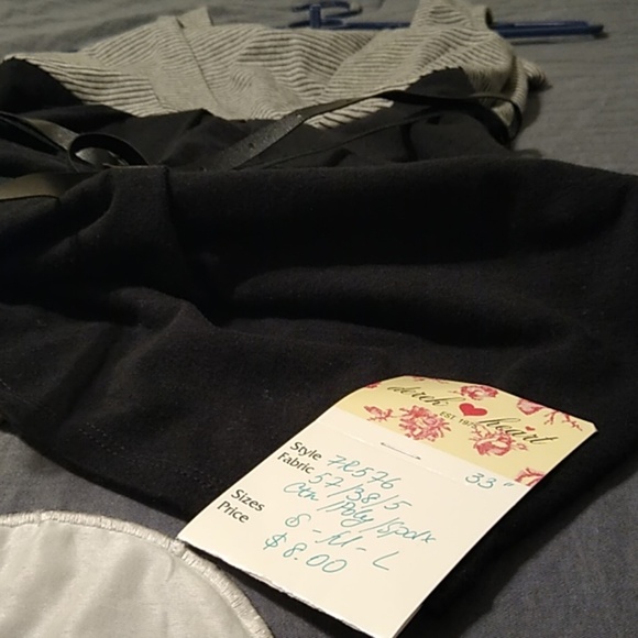 Dress - Picture 2 of 7